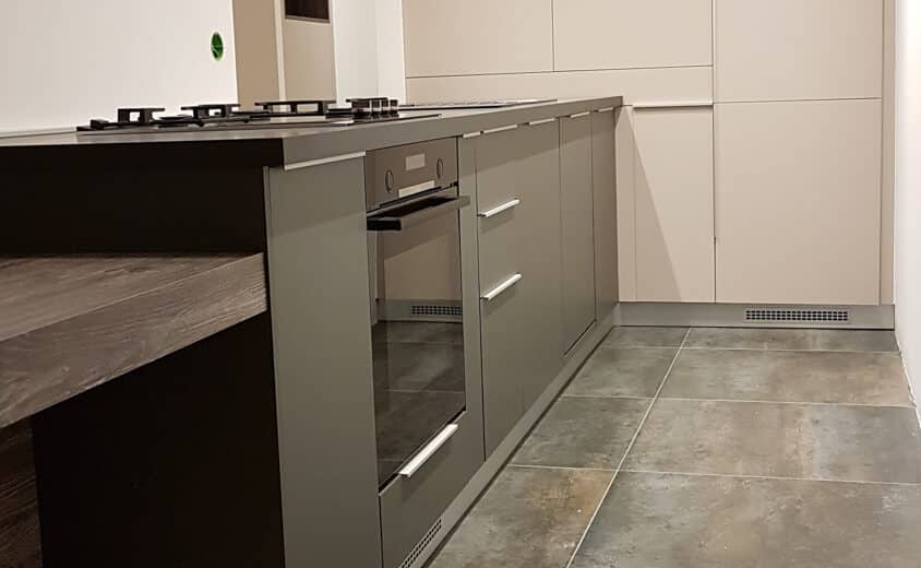 Ugradbena moderna kuhinja - KTD namještaj