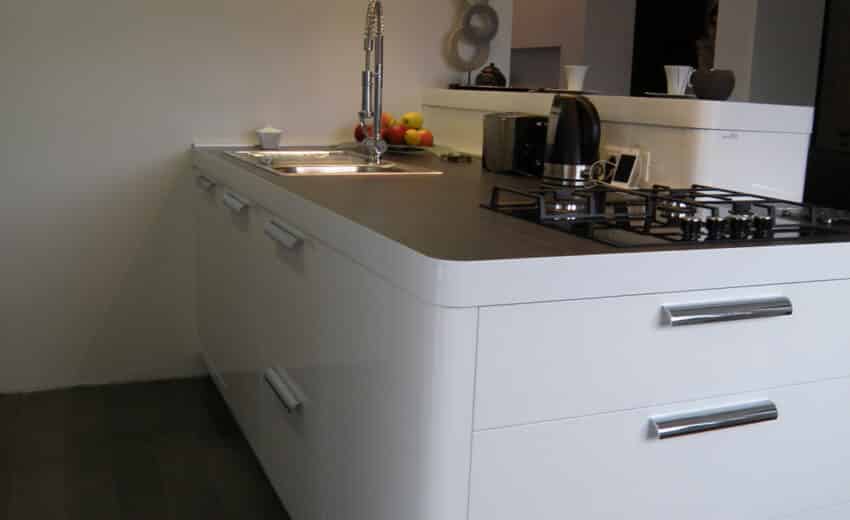 Bijela visoki sjaj zaobljeni otok - KTD namještaj